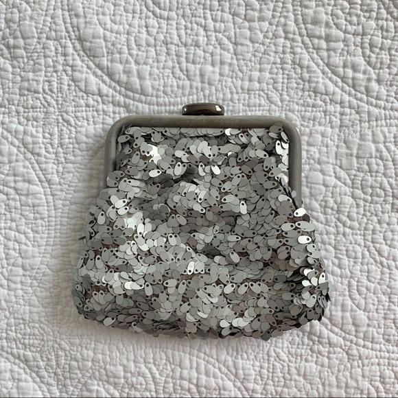 Banana Republic Silver Textured Crossbody Bag - Picture 4 of 7